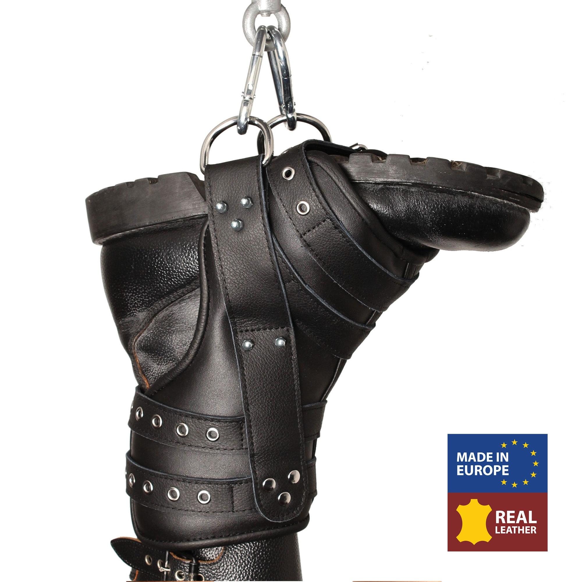 Juego de lujo de 2 perchas de cuero-THE RED (Fun Distri) EAN: 3701019811980